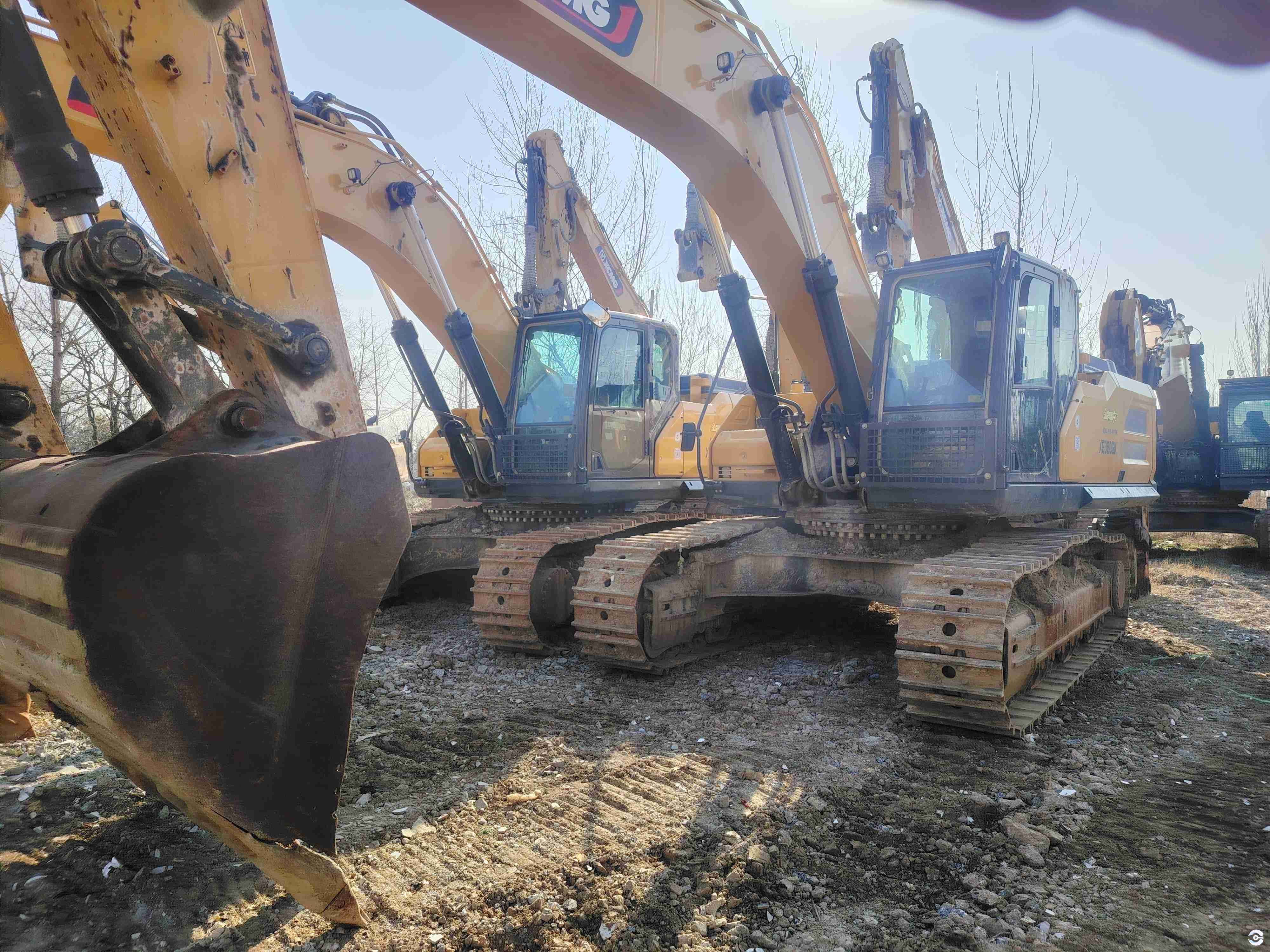 徐工XE380GK履带式挖掘机