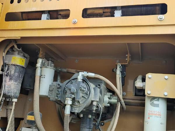 徐工XE380GK履带式挖掘机