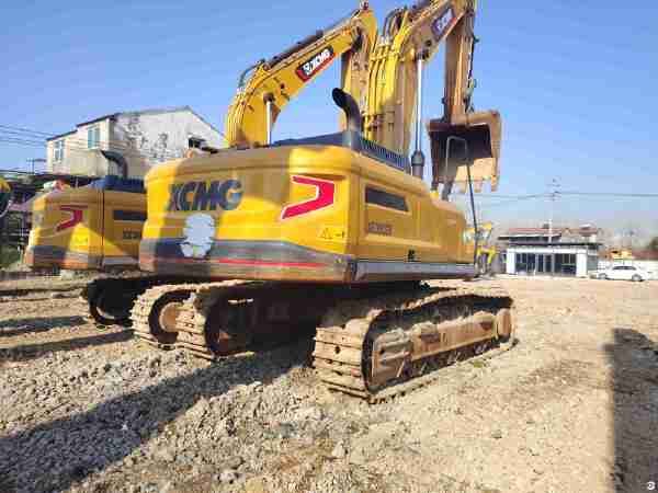 徐工XE380GK履带式挖掘机