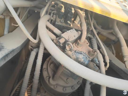 徐工XE270DK履带式挖掘机