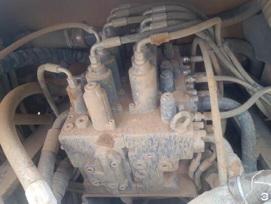 徐工XE200DA履带式挖掘机