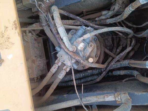 徐工XE200DA履带式挖掘机