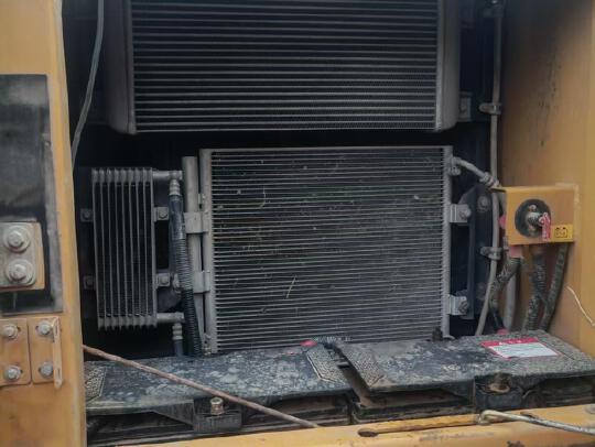 徐工XE200DA履带式挖掘机