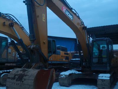 徐工XE205DA履带式挖掘机