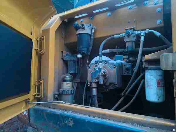 徐工XE205DA履带式挖掘机