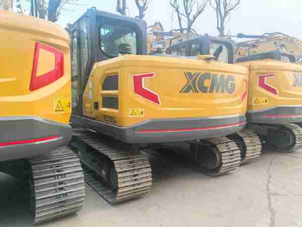 徐工XE105GA履带式挖掘机