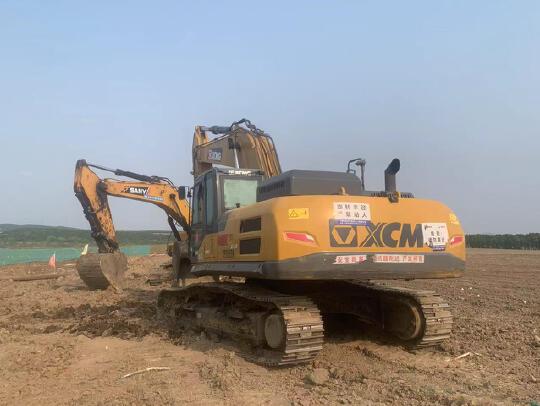 徐工XE335DK履带式挖掘机