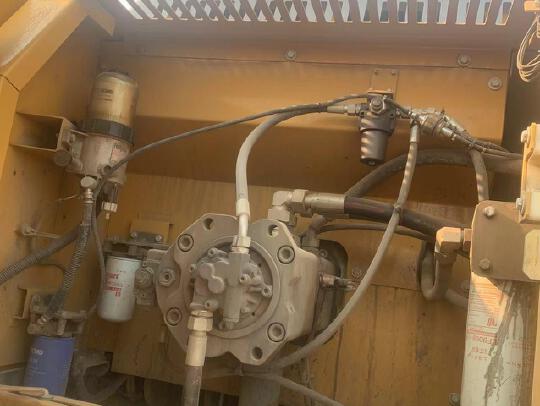 徐工XE335DK履带式挖掘机