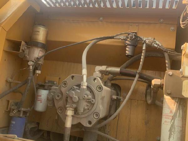 徐工XE335DK履带式挖掘机