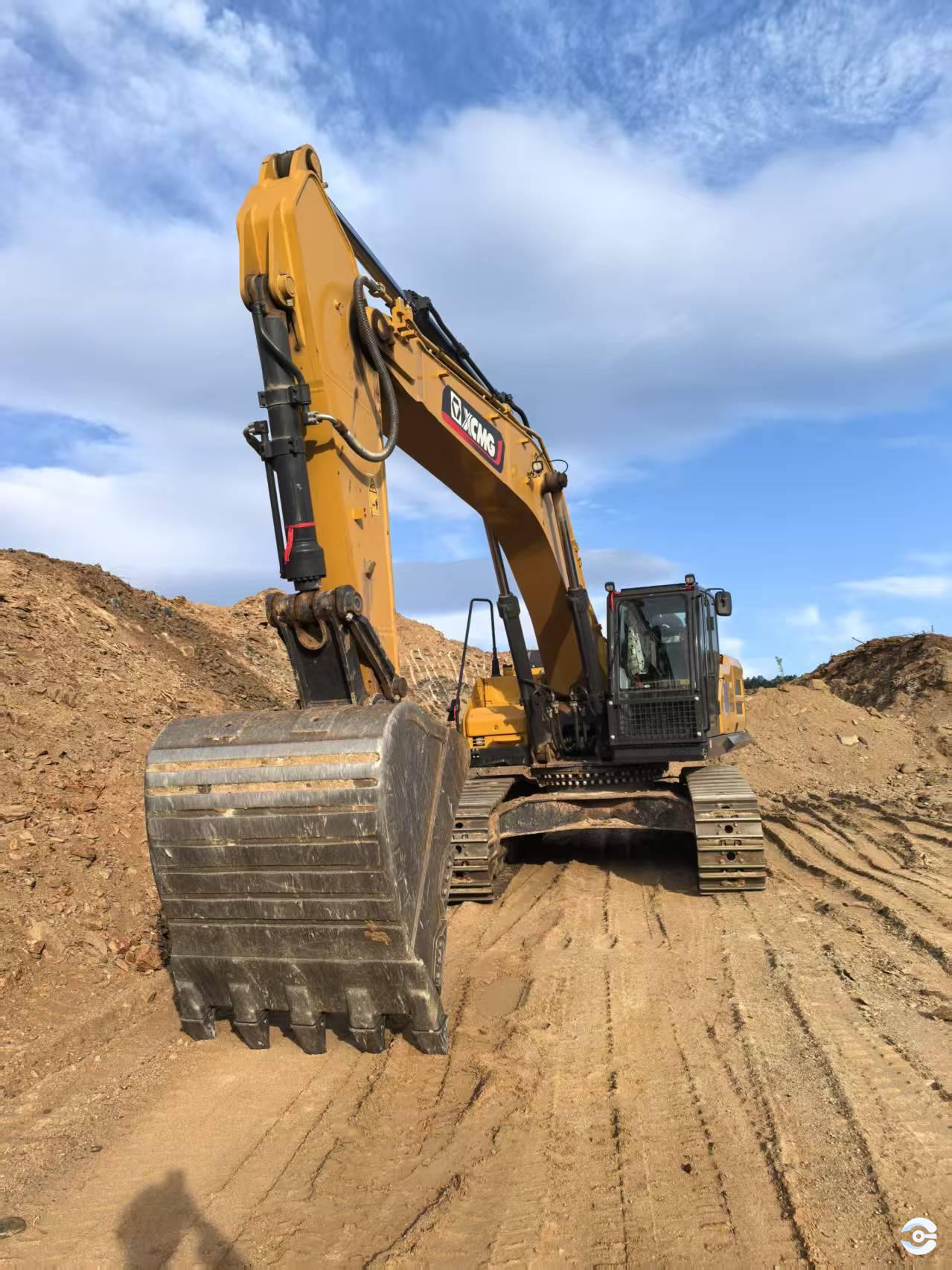 徐工XE380GK履带式挖掘机