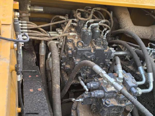 徐工XE380GK履带式挖掘机