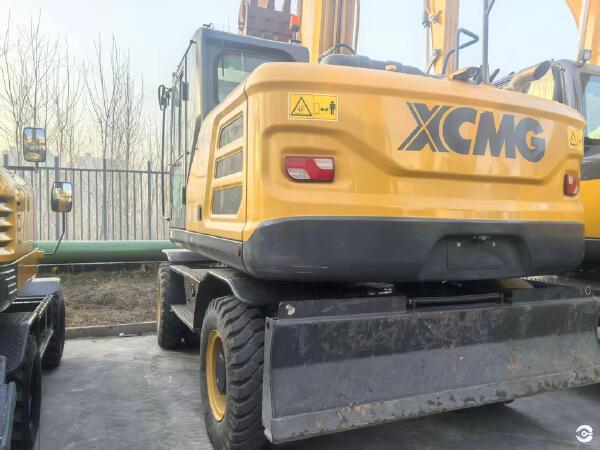 徐工XE155WGA轮式挖掘机