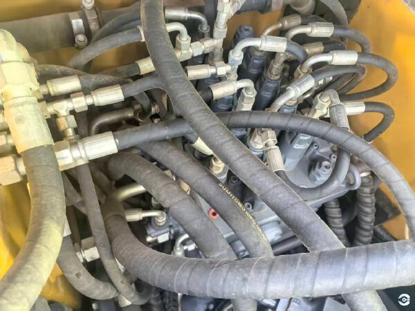 徐工XE155WGA轮式挖掘机