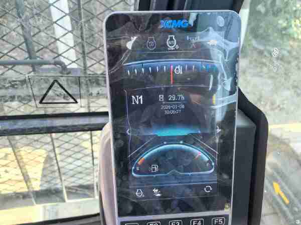 徐工XE550DK履带式挖掘机