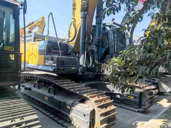 徐工XE550DK履带式挖掘机