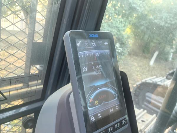 徐工XE550DK履带式挖掘机