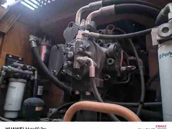 徐工XE550DK履带式挖掘机