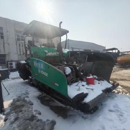 徐工RP903摊铺机