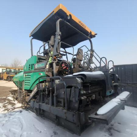 徐工RP903摊铺机