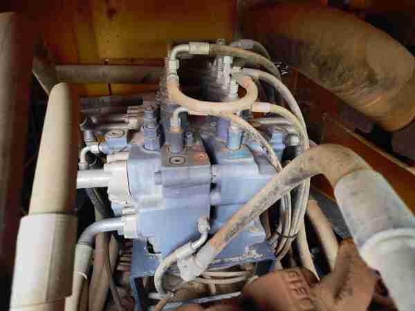 徐工XE335DK履带式挖掘机