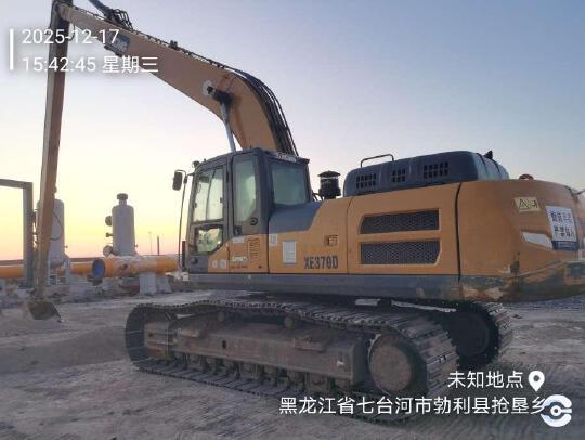 徐工XE370D履带式挖掘机