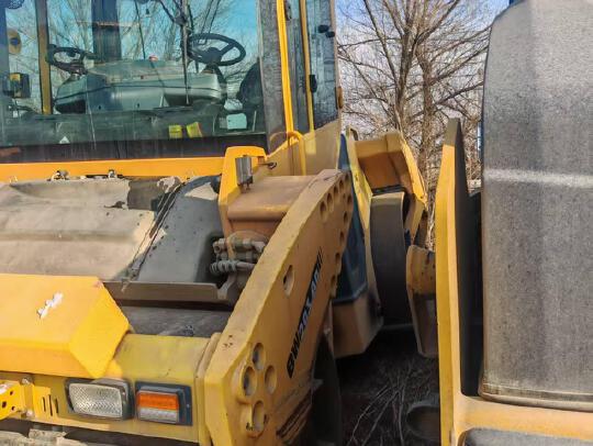 徐工XD133C双钢轮压路机