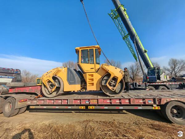 徐工XD133C双钢轮压路机