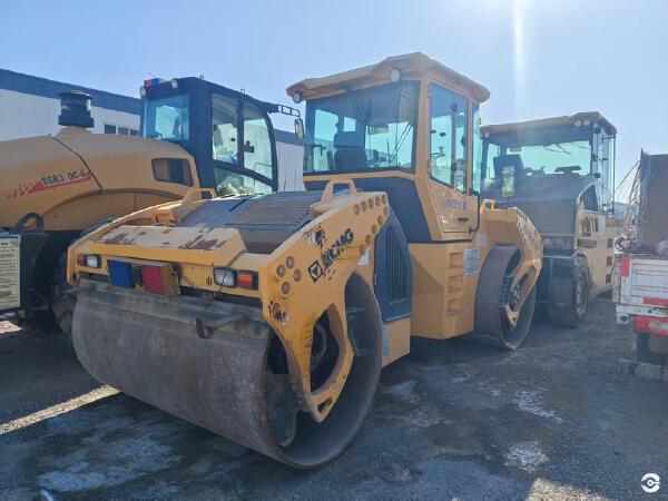 徐工XD133CIV双钢轮压路机