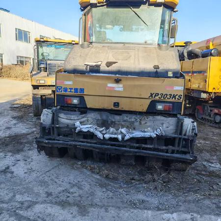 徐工XP303KS轮胎压路机(30吨胶轮)