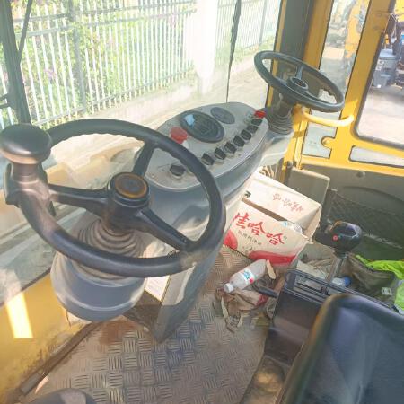 徐工XD133C双钢轮压路机