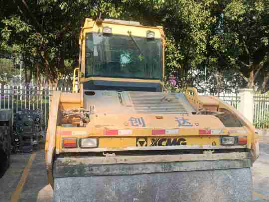 徐工XD133C双钢轮压路机