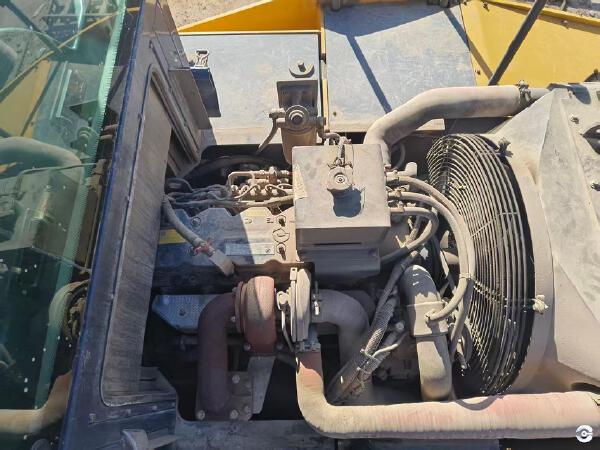 徐工XP303KS輪胎壓路機(30噸膠輪)