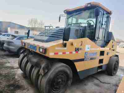 徐工XP303K轮胎压路机(30吨胶轮)