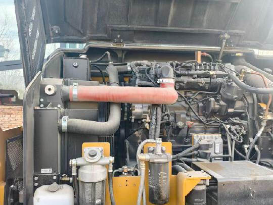 徐工XP305SIV轮胎压路机