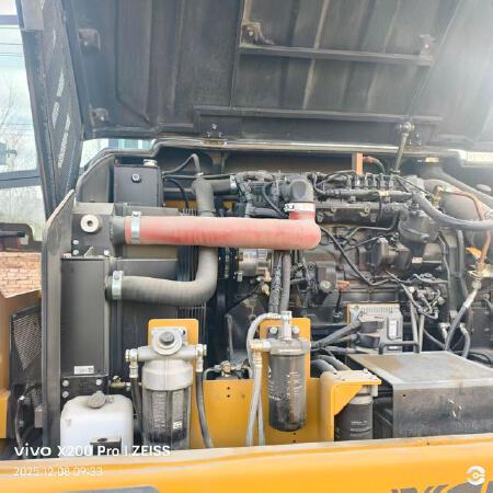 徐工XP305SIV轮胎压路机