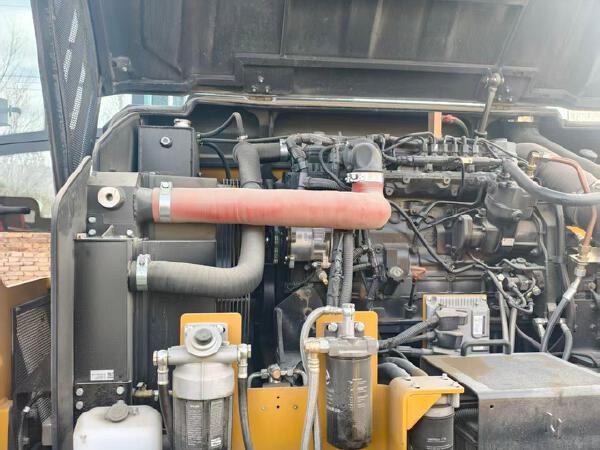 徐工XP305SIV輪胎壓路機(jī)