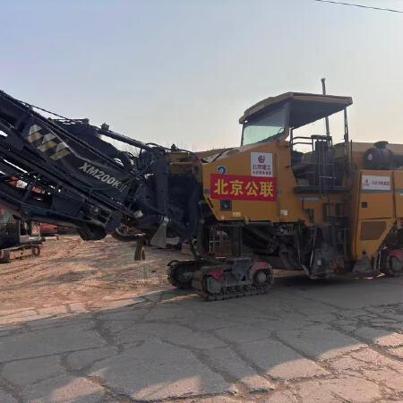 徐工XM200KII铣刨机