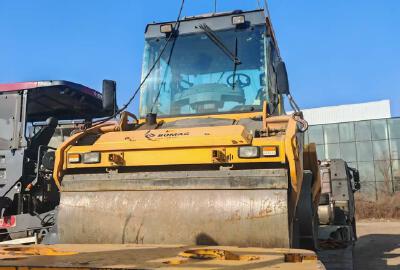 徐工XD133C雙鋼輪壓路機(jī)