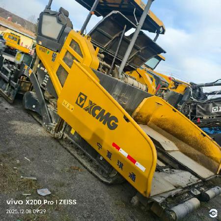 徐工RP905TIV摊铺机