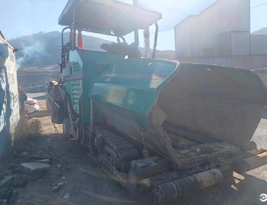 徐工RP903摊铺机