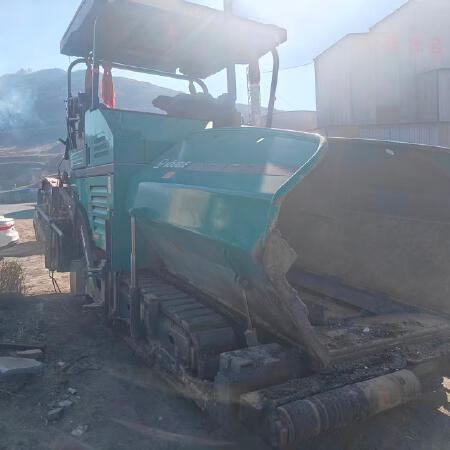 徐工RP903摊铺机