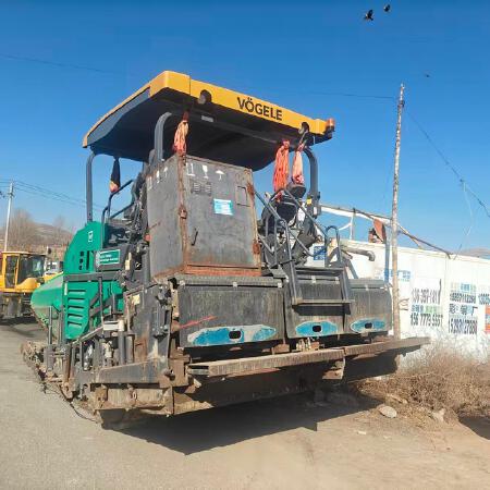 徐工RP903摊铺机