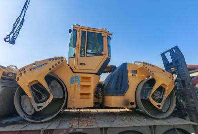 徐工XD133C雙鋼輪壓路機(jī)