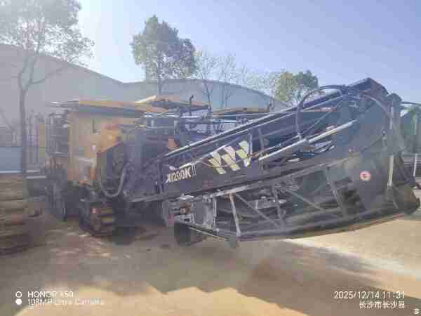 徐工XM200KII銑刨機(jī)