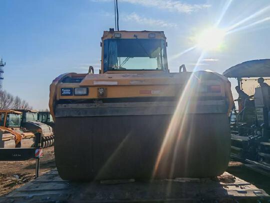 徐工XD133C双钢轮压路机