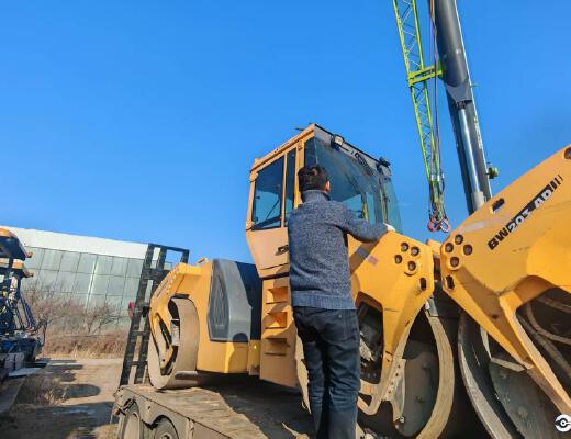 徐工XD133C双钢轮压路机