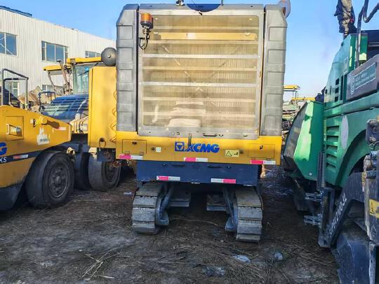 徐工XM200K铣刨机