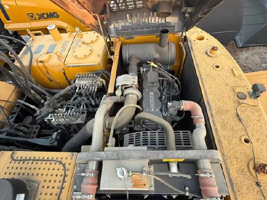 徐工XE200D履带式挖掘机