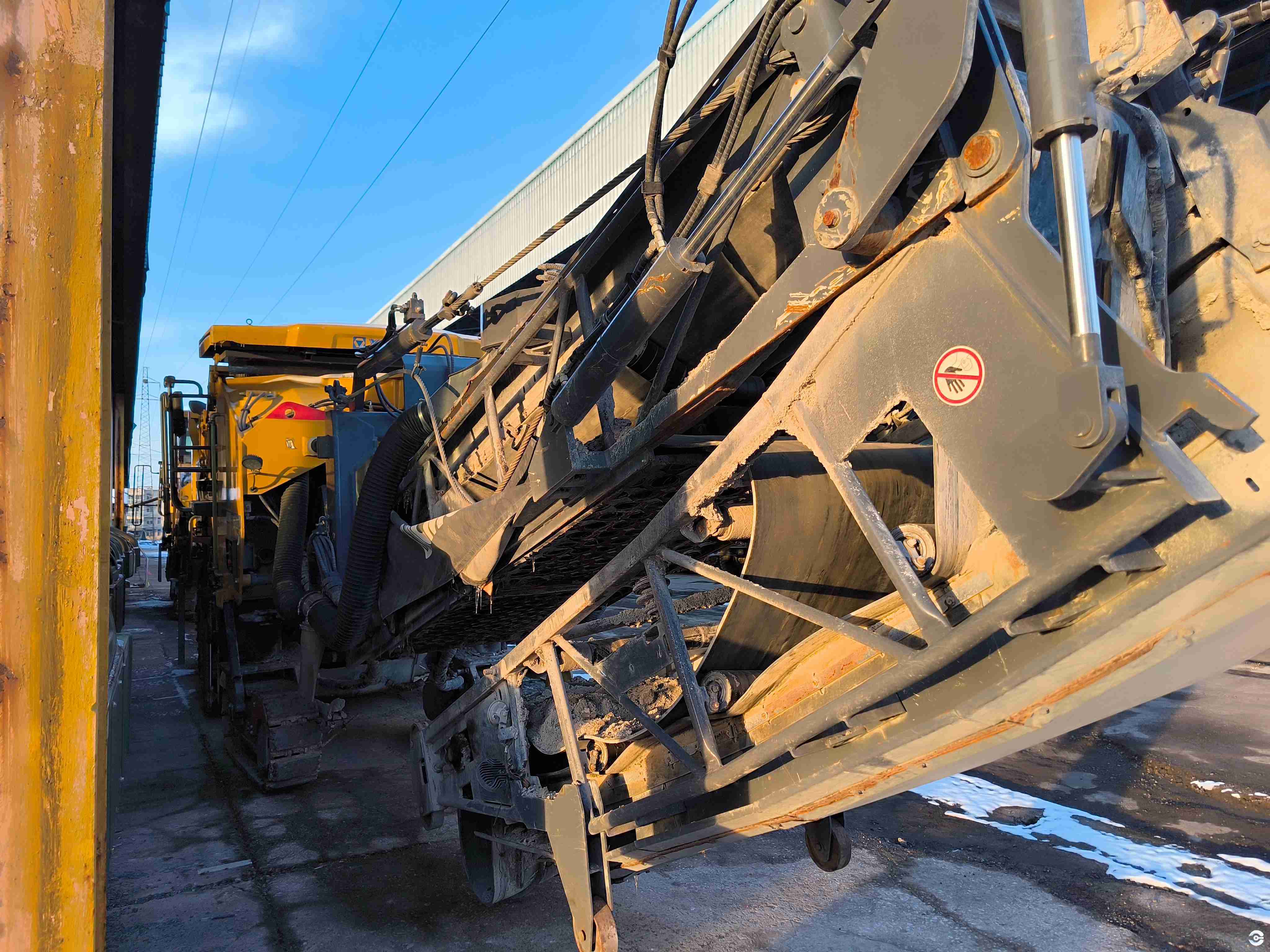 徐工XM200KII銑刨機(jī)