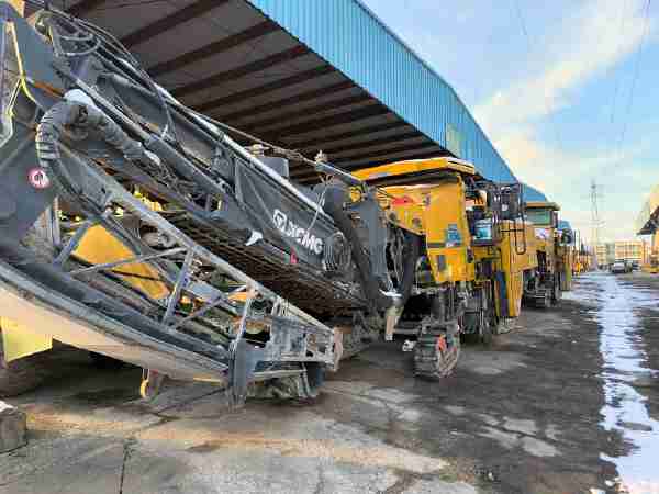 徐工XM200KII铣刨机